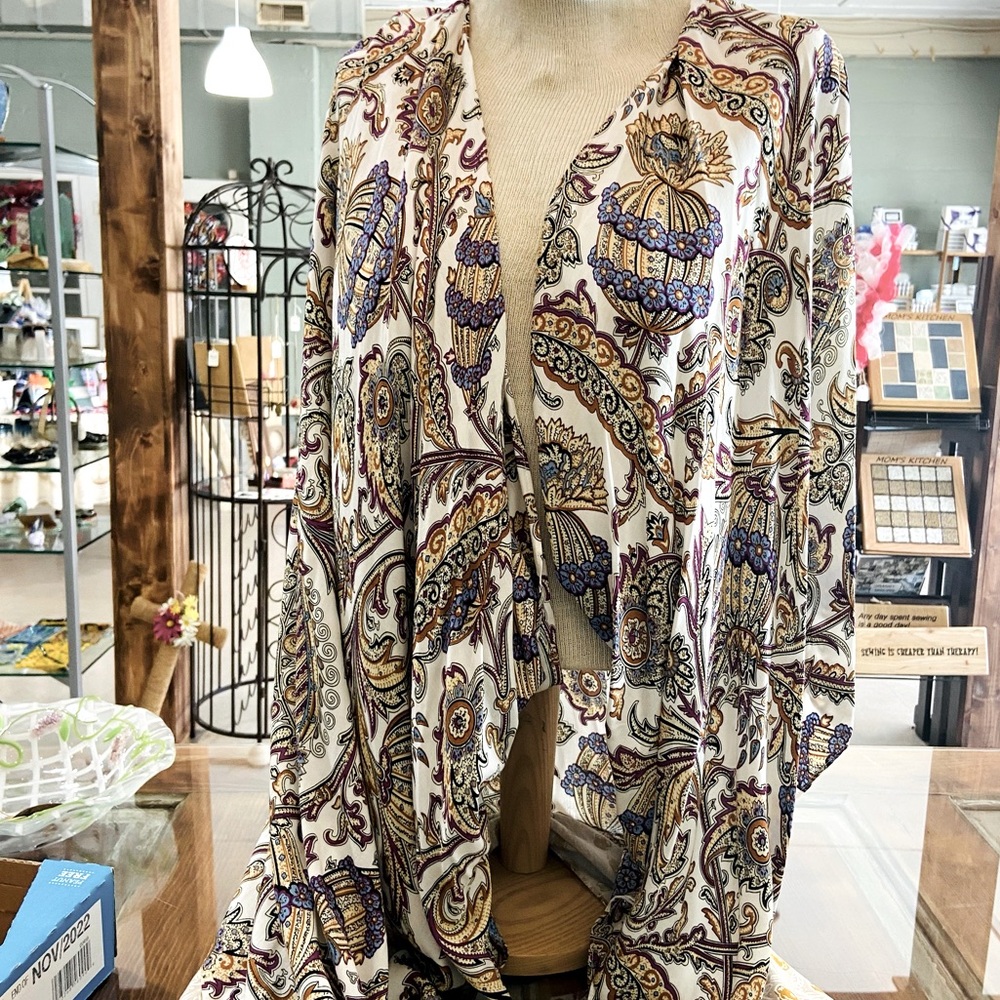 Kimono, Duster, Easel, Medium